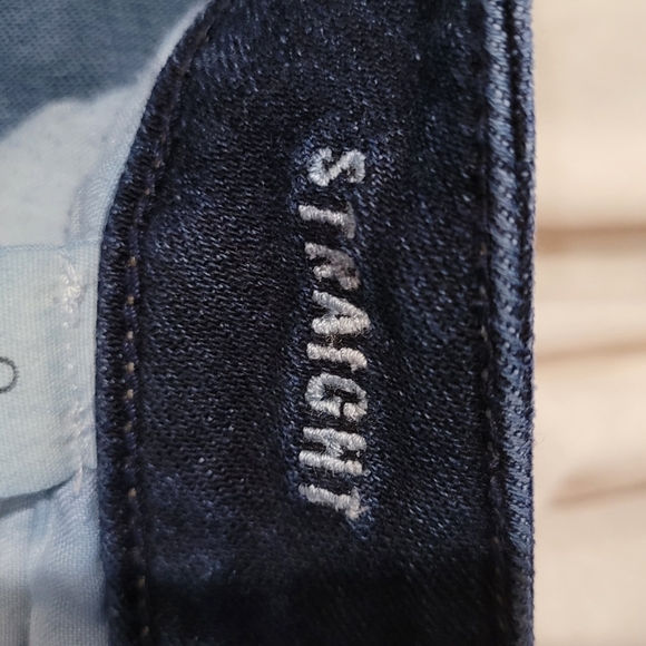 American Eagle Dark Wash Straight Leg Jeans 0S - Picture 5 of 11